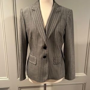 Jones New York pant suit